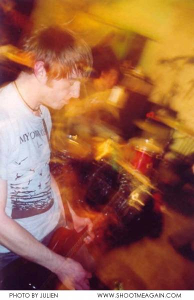 The Now Denial à Liège (Squat La Fäctory), le 15-02-2003, par Julien — 2 sur 8